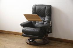 【買取】ノルウェー製　EKORNES(エコーネス)　 Mayfair(メイフェア)　Mサイズ　希少　電動式フットレスト付き　コンピューターテーブル付きストレスレスチェアを買取りました。(定価約50万円)