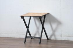 中古美品　Cassina(カッシーナ)　VIDUN(ヴィドゥン)ガラステーブル(ダイニングテーブル)(定価約58万円)