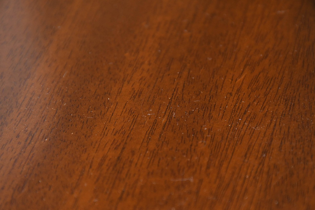 中古　高級品　マホガニー材　ヒッコリーチェア(HICKORY CHAIR)　優雅な象嵌が印象的なサイドボード(コンソールテーブル、サイドキャビネット、収納棚、戸棚、飾り棚)(定価約94万円)(R-083592)