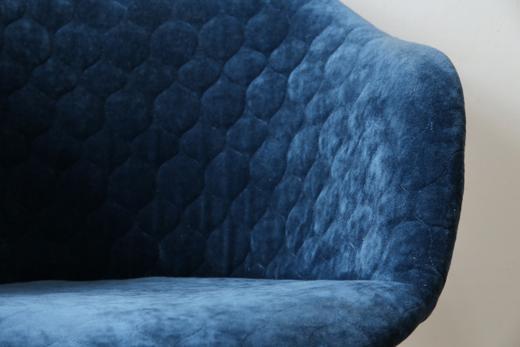 中古　ボーコンセプト(BoConcept)　アデレート(ADELAIDE)　柔らかな曲線とシンプルなフォルムの回転式アームチェア(回転チェア、回転椅子、イス)(定価約14万円)(R-083343)