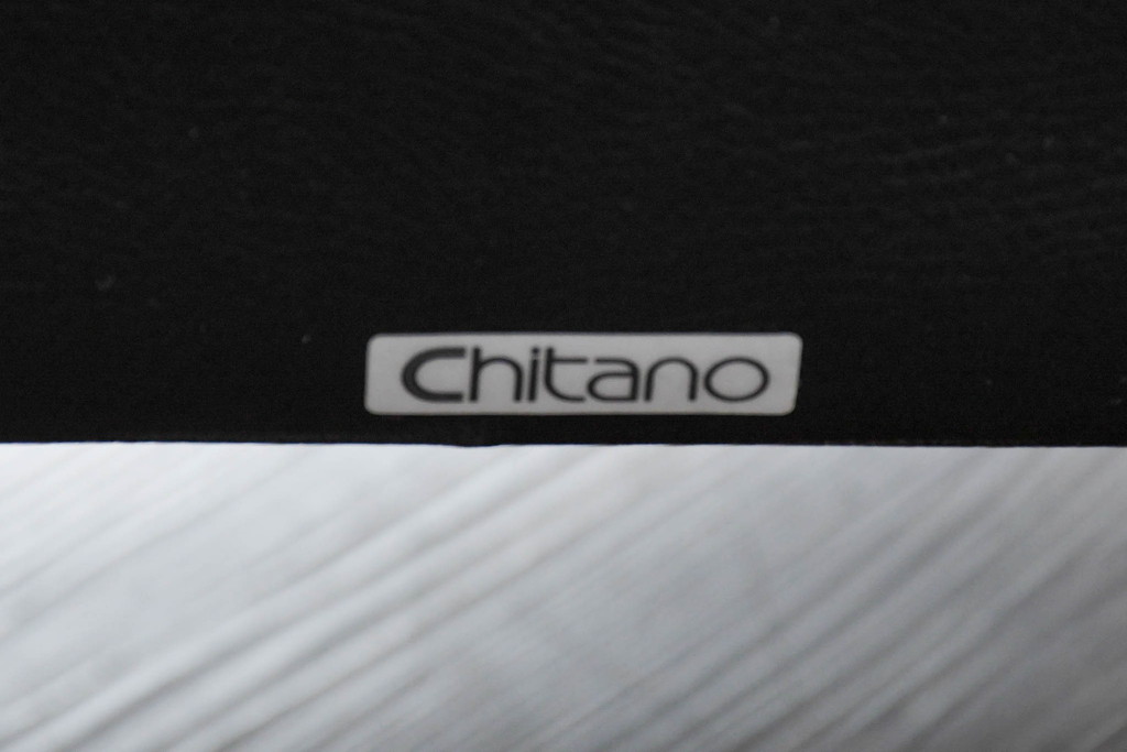 中古　美品　展示品　カリモク家具(karimoku)　Chitano(チターノ)　Z181モデル　本革　スタイリッシュなデザインがかっこいい3人掛けソファ(三人掛け、3Pソファ、トリプルソファ、アームソファ)(定価約36万円)(R-083595)