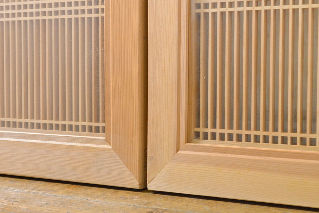 ビンテージ建具　両面ガラス　繊細な格子が目を惹く筬(おさ)欄間2枚セット(明り取り、明かり取り、オサランマ、ヴィンテージ、建具)(R-062630)
