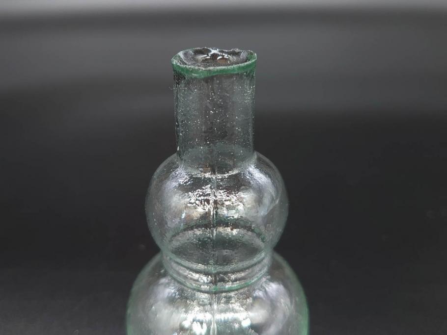 戦前　当時物　瓢箪型　気泡や絶妙なフォルムが味わいのあるニッキ水瓶5個セット(豆ガラス、ちびニッキ水、ガラス容器、駄菓子屋ビン、ペロペロ、レトロガラス、一輪挿し、ひょうたん)(R-077062)
