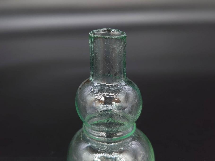 戦前　当時物　瓢箪型　気泡や絶妙なフォルムが味わいのあるニッキ水瓶5個セット(豆ガラス、ちびニッキ水、ガラス容器、駄菓子屋ビン、ペロペロ、レトロガラス、一輪挿し、ひょうたん)(R-077063)