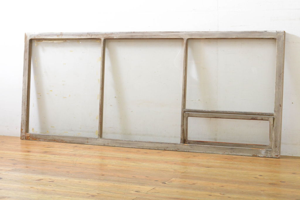 アンティーク建具　シンプルなデザインで使いやすい小窓付きガラス欄間1枚(明かり取り、明り取り、窓、建具)(R-063023)