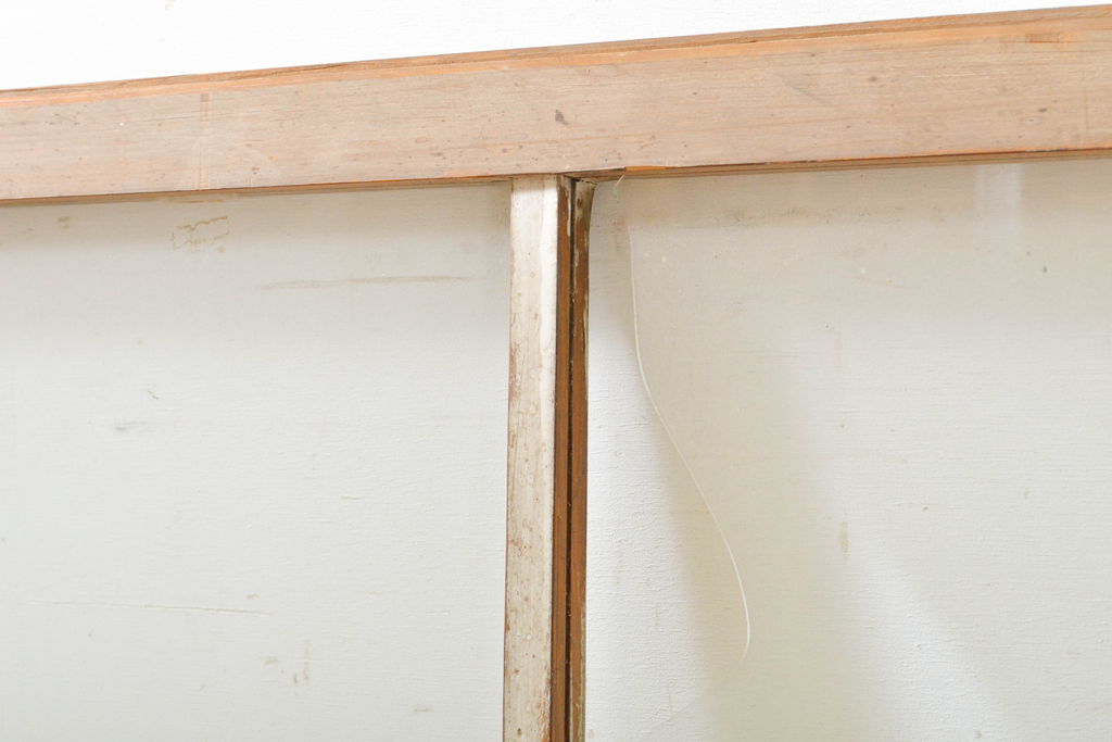 アンティーク建具　シンプルなデザインで使いやすい小窓付きガラス欄間1枚(明かり取り、明り取り、窓、建具)(R-063023)