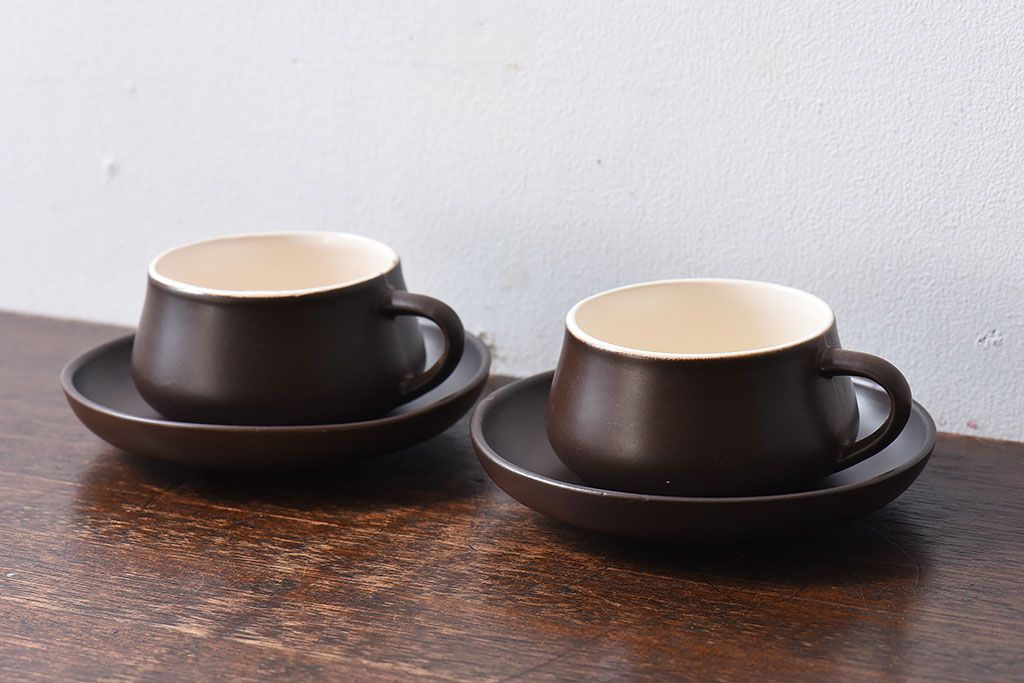 イギリスビンテージ　Honiton Pottery チョコレートブラウンのカップ&ソーサー2客セット(洋食器、陶器)(1)