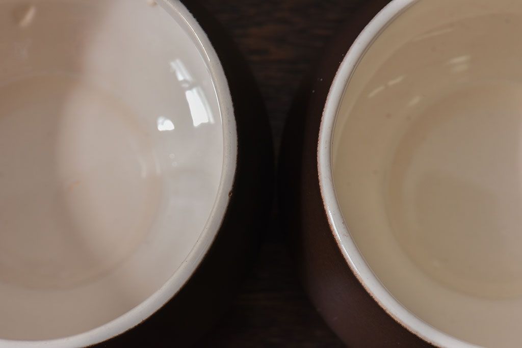 イギリスビンテージ　Honiton Pottery チョコレートブラウンのカップ&ソーサー2客セット(洋食器、陶器)(1)