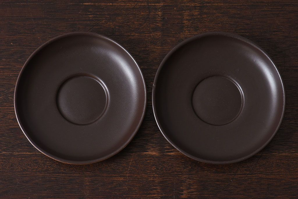 イギリスビンテージ　Honiton Pottery チョコレートブラウンのカップ&ソーサー2客セット(洋食器、陶器)(1)