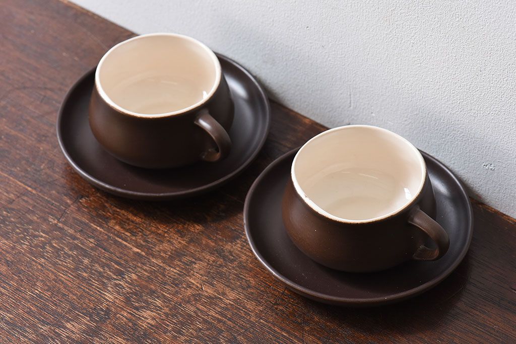 イギリスビンテージ　Honiton Pottery チョコレートブラウンのカップ&ソーサー2客セット(洋食器、陶器)(2)