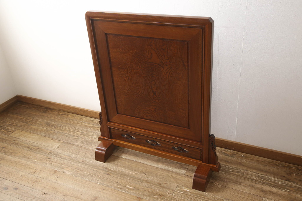中古　超美品　最高級工芸品　総欅(ケヤキ)材　玉杢無垢材　重厚感漂う総漆塗りの衝立て(つい立て、パーテーション、間仕切り)(定価約120万円)(R-059893)