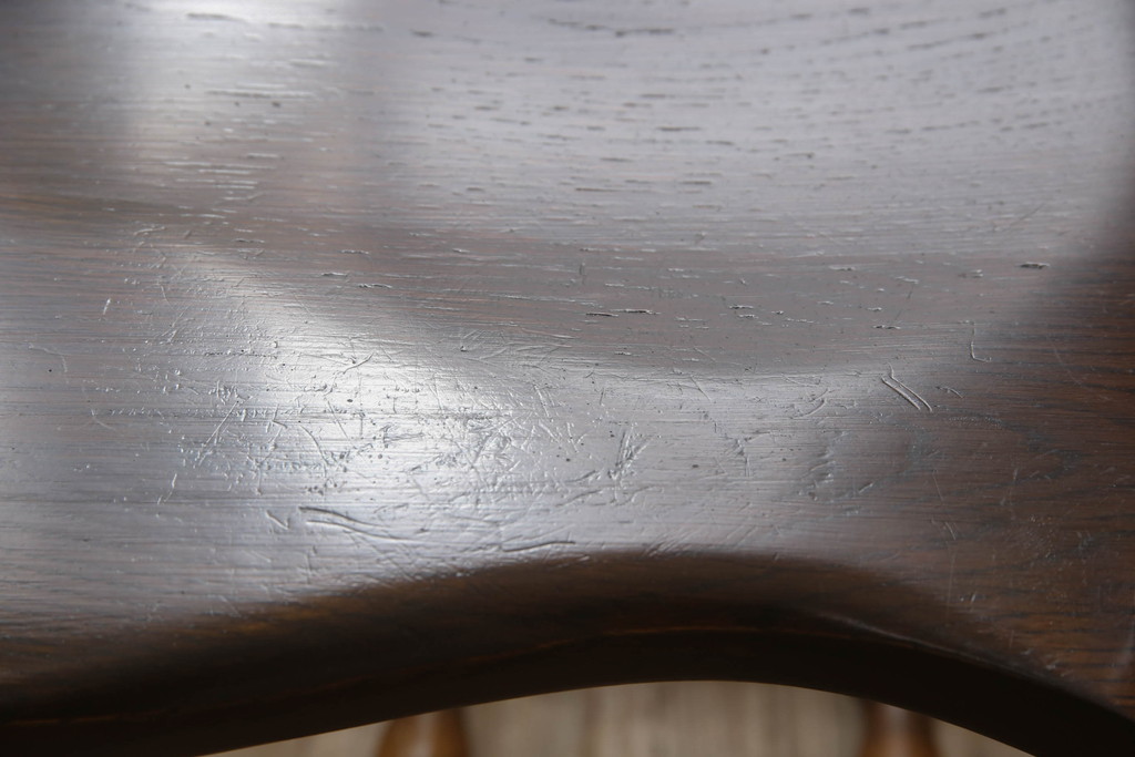 中古　カントリーハウス　秋山木工　ナラ材　上質なつくりが魅力的なダイニングチェア4脚セット(板座チェア、椅子)(R-052943)