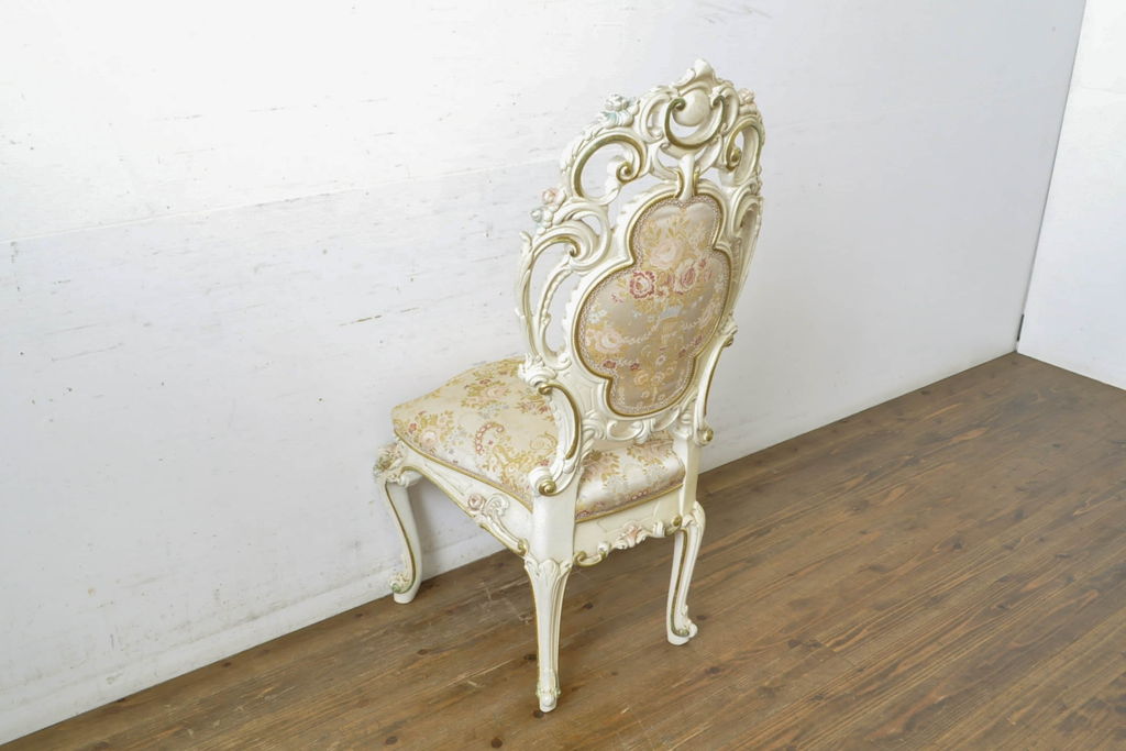 中古　イタリアブランド家具　SILIK(シリック)　細部まで凝った造りが美しいチェア2脚セット(椅子、イス、サロンチェア)(R-063101)