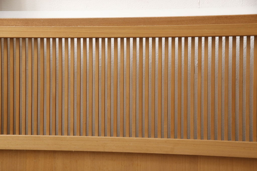 ビンテージ建具　落ち着いた和の雰囲気を演出する格子戸4枚セット(引き戸、ガラス帯戸、ヴィンテージ、建具)(R-063384)