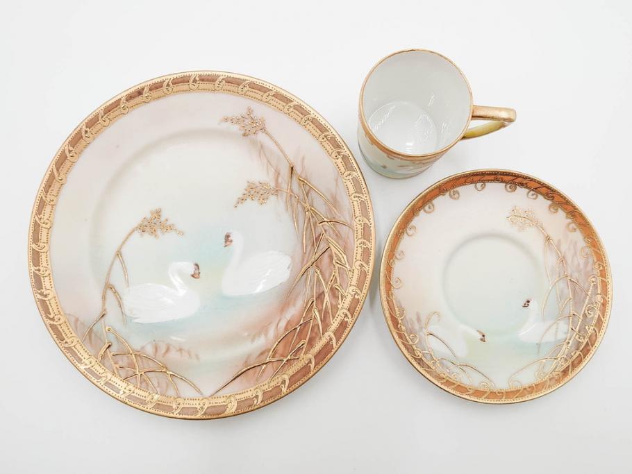 明治〜大正期　オールドノリタケ　NORITAKE　ハンドペイント　金彩　金盛　白鳥葦文　優雅な雰囲気漂うポット・カップ&ソーサー4客・プレート5枚セット(トリオ、デミタス、コーヒー、C&S、碗皿)(R-083678)