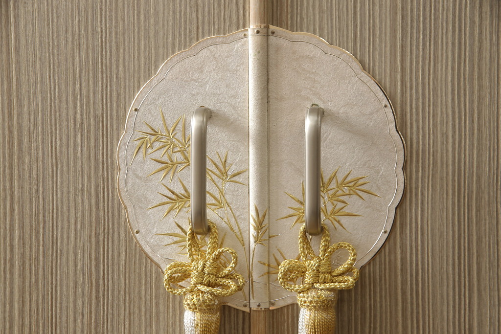 中古　国産　凛とした佇まいが美しい高級総桐箪笥(総桐たんす、着物箪笥、和たんす、胴丸)(R-055781)