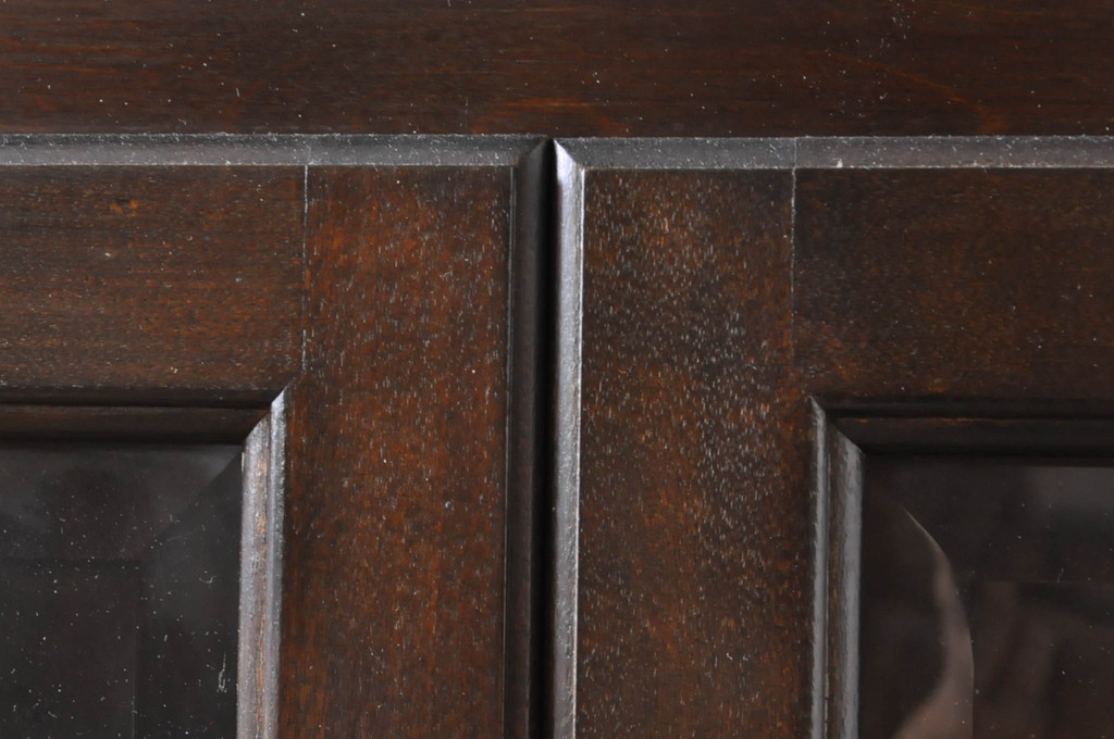 中古　美品　松本民芸家具　西洋の伝統的なデザインをモチーフにしたリネン型食器棚(キャビネット、カップボード、収納棚、戸棚)(定価約142万円)(R-068328)