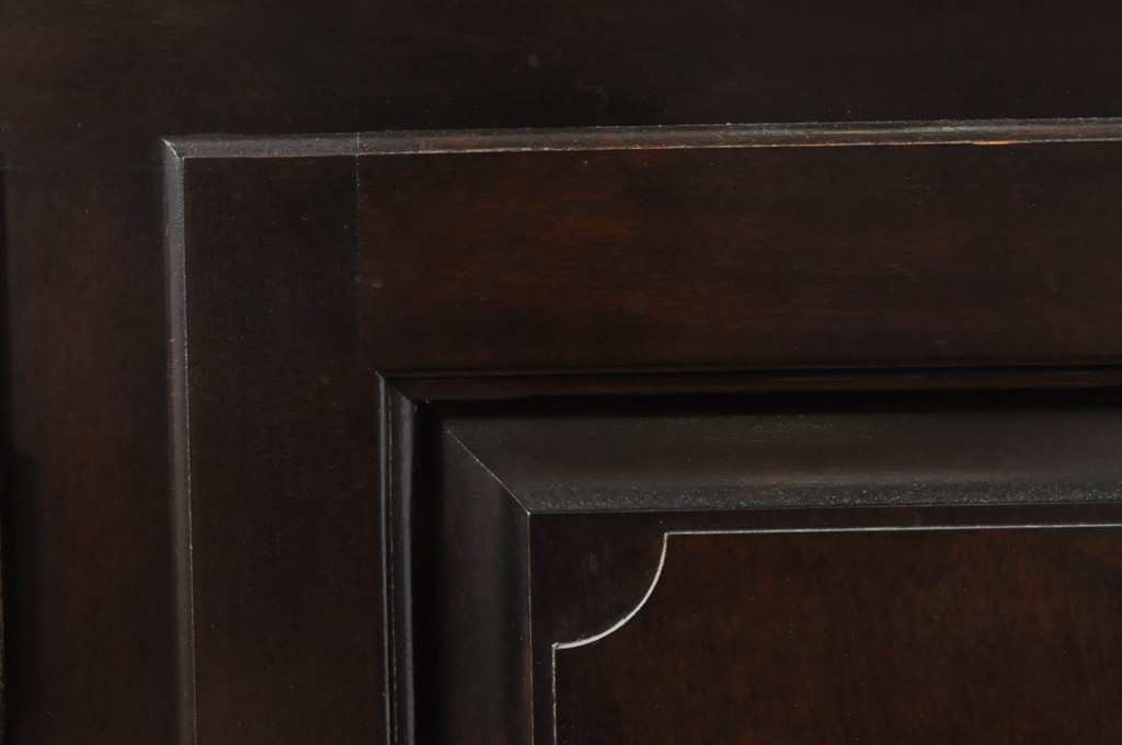 中古　美品　松本民芸家具　西洋の伝統的なデザインをモチーフにしたリネン型食器棚(キャビネット、カップボード、収納棚、戸棚)(定価約142万円)(R-068328)