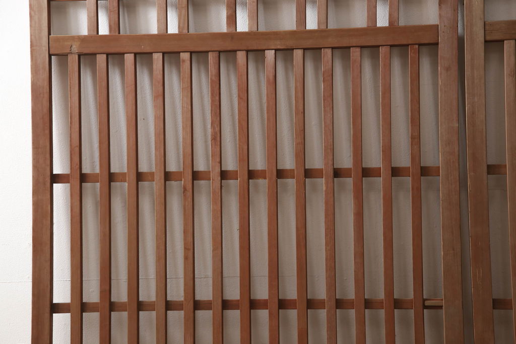 アンティーク建具 和モダンな空間づくりにおすすめの荒格子戸2枚