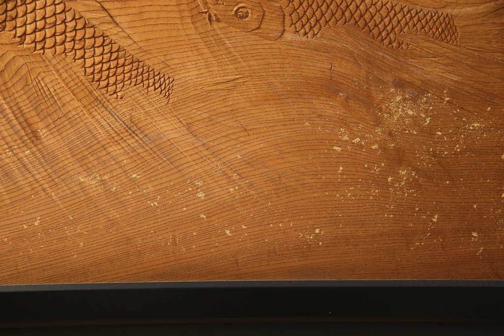 和製ビンテージ　高級品　欅(ケヤキ)材　井波彫刻　斉藤光洋作　1枚板　迫力ある彫刻が素晴らしい漆塗り枠の衝立て(つい立て、衝い立て、仕切り、パーテーション、一枚板、ヴィンテージ)(定価約180万円)(R-069943)