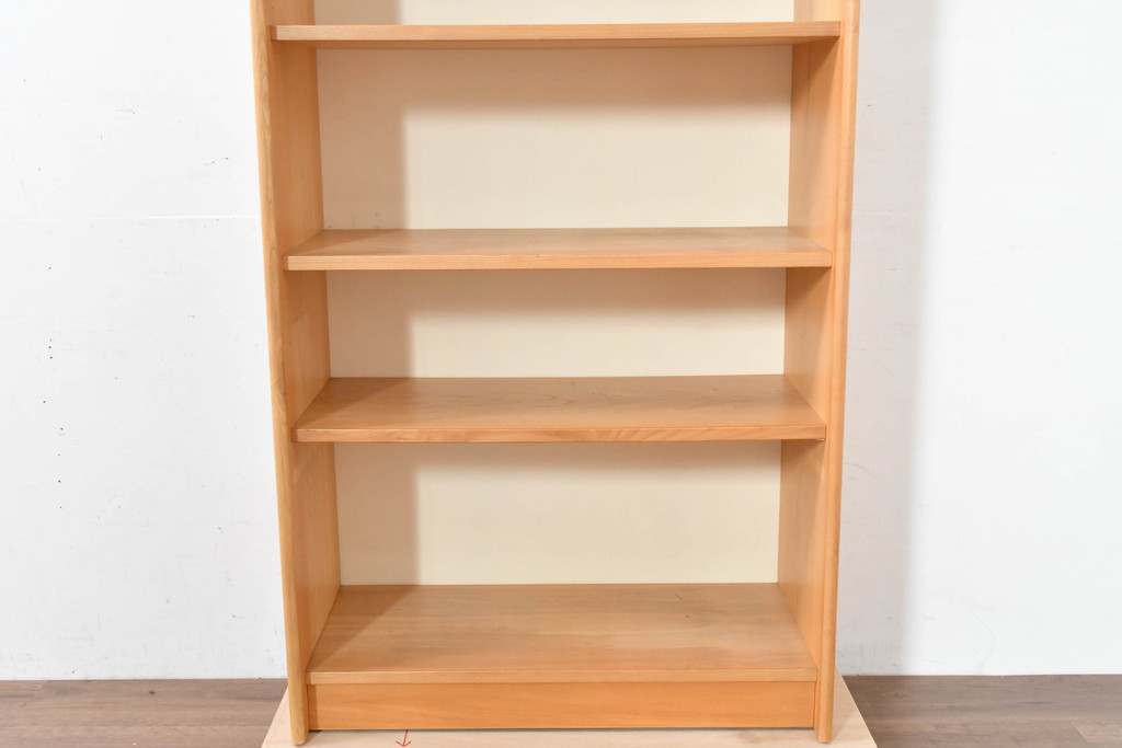 デンマークビンテージ　ビーチ材　シンプルなデザインがお部屋に馴染みやすいオープンシェルフ(本棚、ブックシェルフ、オープンラック、収納棚、飾り棚、ヴィンテージ、北欧)(R-083743)