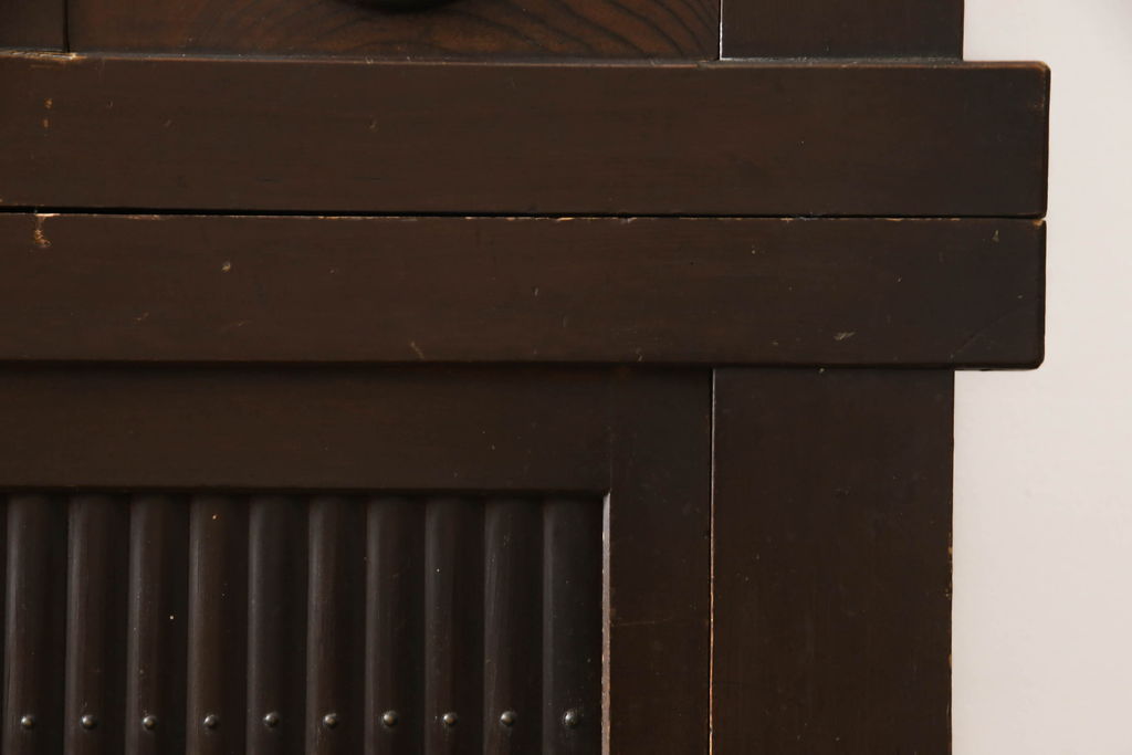 和製アンティーク　凛とした美しさが上品な和を演出してくれる近江水屋箪笥サイドボード(食器棚、戸棚、収納棚、キャビネット)(R-062780)
