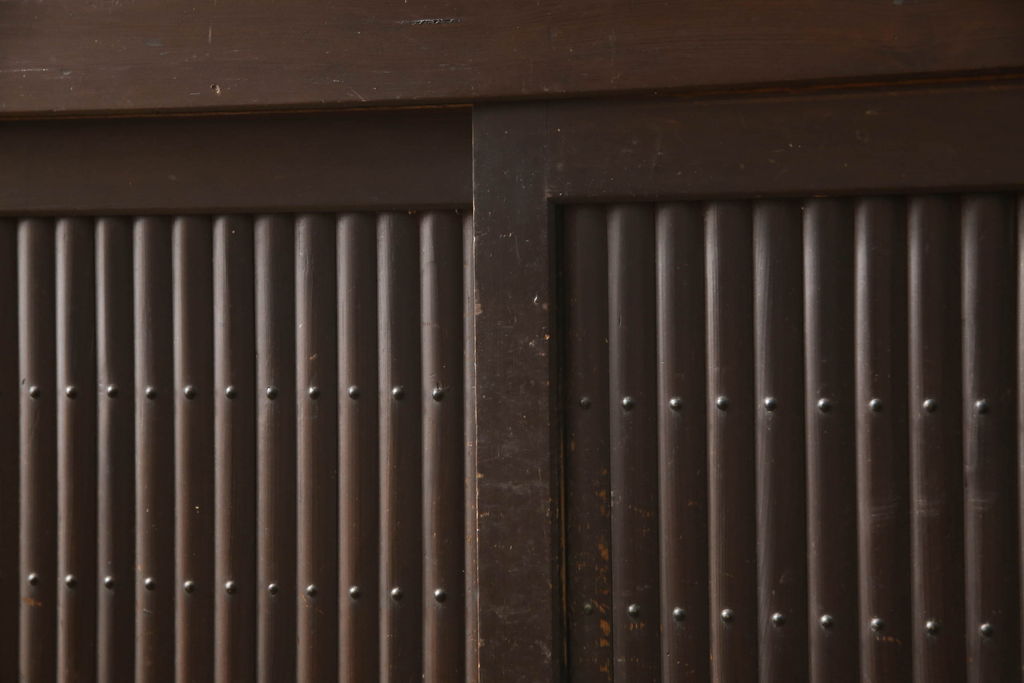 和製アンティーク　凛とした美しさが上品な和を演出してくれる近江水屋箪笥サイドボード(食器棚、戸棚、収納棚、キャビネット)(R-062780)