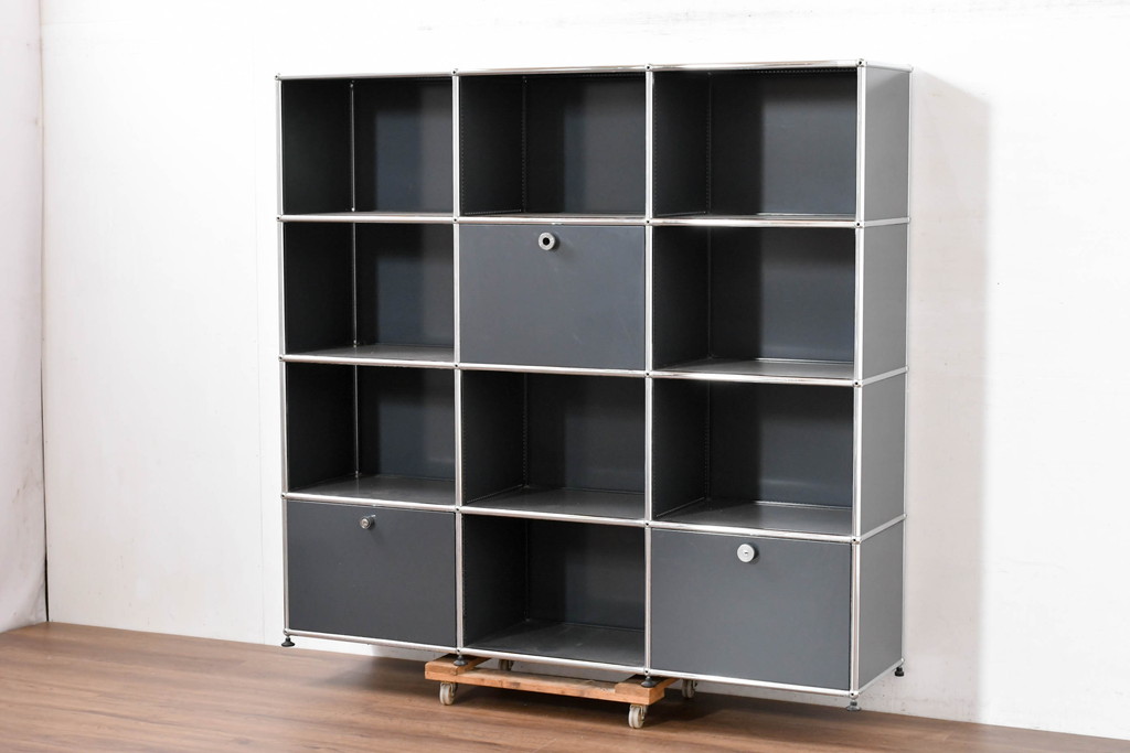 中古　美品　スイス　USMハラー(USM Haller)　洗練されたデザインで収納と美観を両立させるオープンラック(キャビネット、収納棚、飾り棚、陳列棚、店舗什器)(定価約60万円)(R-083791)