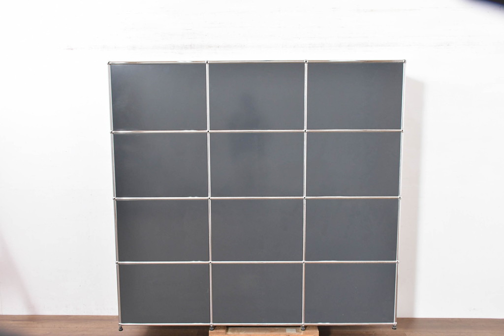 中古　美品　スイス　USMハラー(USM Haller)　洗練されたデザインで収納と美観を両立させるオープンラック(キャビネット、収納棚、飾り棚、陳列棚、店舗什器)(定価約60万円)(R-083791)
