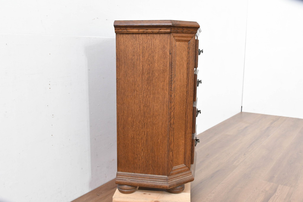 中古　美品　オーク材　小振りなサイズが使いやすい!ダッチカントリースタイルのサイドチェスト(引き出し)(R-083759)