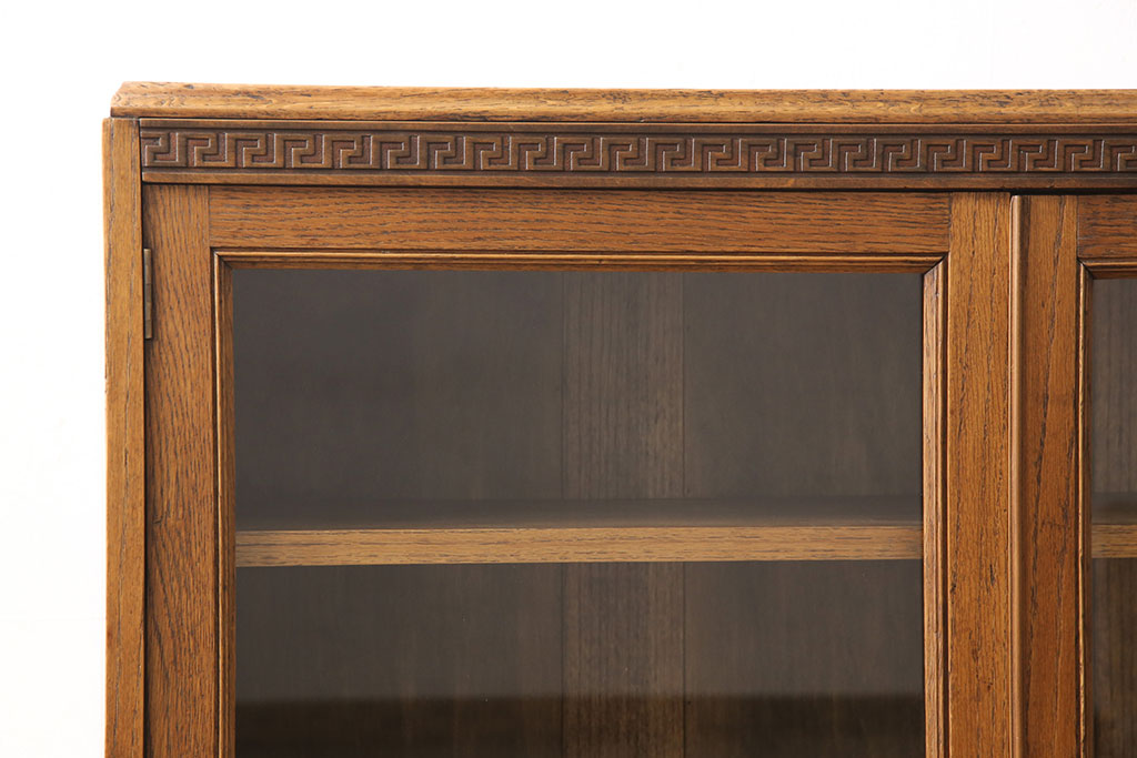 イギリスアンティーク　オーク材　シンプルなデザインで使い方の幅が広がるブックケース(本箱、収納棚、陳列棚、キャビネット、飾り棚、店舗什器)(R-050233)