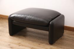 【買取】Cassina(カッシーナ)　MARALUNGA(マラルンガ)のオットマンを買取ました。