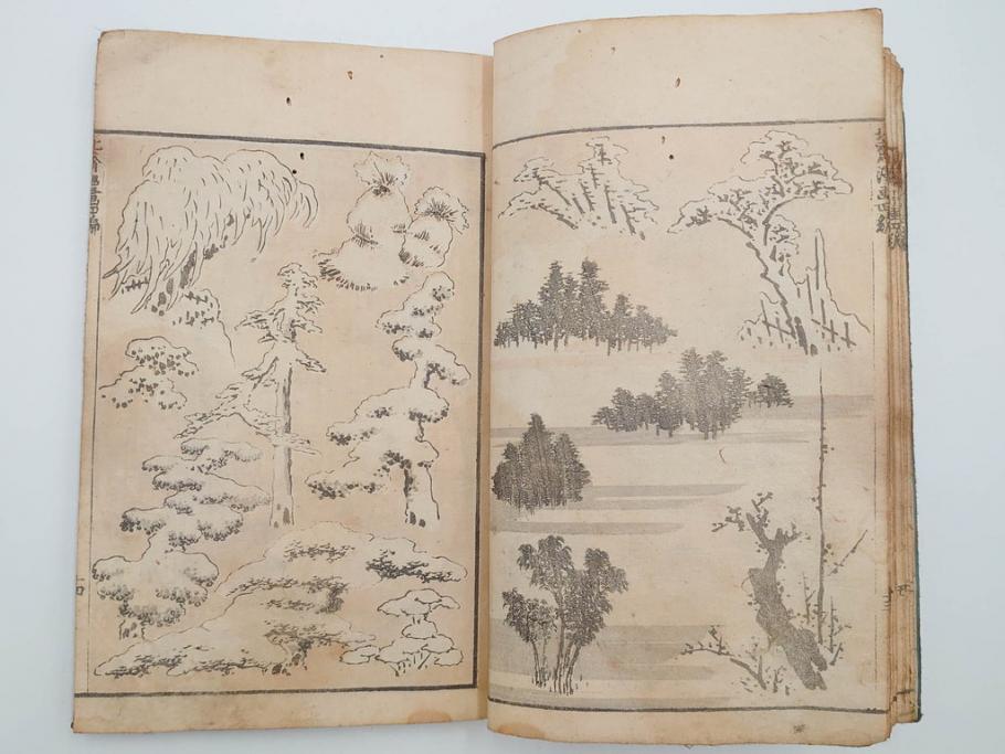葛飾北斎　「北斎漫画」　二編(2編)　四編(4編)　浮世絵　木版画　2冊セット(画集、絵手本、和本、古書)(R-083696)
