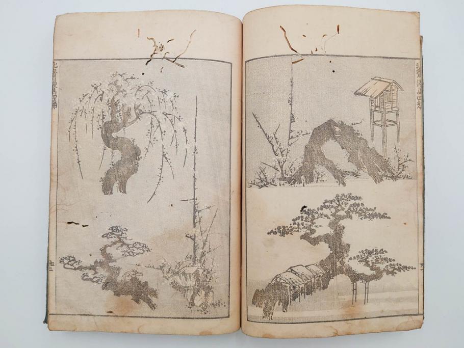 葛飾北斎　「北斎漫画」　二編(2編)　四編(4編)　浮世絵　木版画　2冊セット(画集、絵手本、和本、古書)(R-083696)