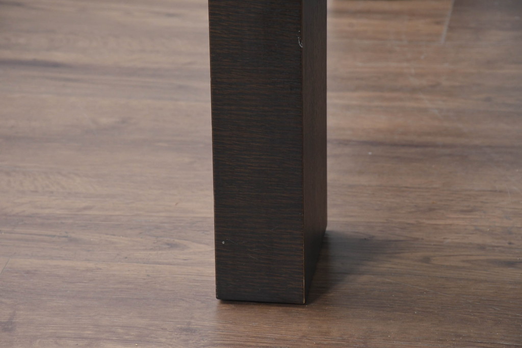 中古　展示品　美品　arflex(アルフレックス)　REKTA(レクタ)　シンプルでスタイリッシュなデザインがかっこいいダイニングテーブル(4人掛け、6人掛け、作業台、食卓、4人用、6人用)(定価約39万円)(R-083791)