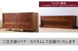 ガラスケースをリペア&カスタム!本体木部はストリップド加工をしクリアの蜜蝋ワックスにて。木脚を取り付け、本体と雰囲気を合わせた仕上げ。(ショーケース、陳列棚、店舗什器)