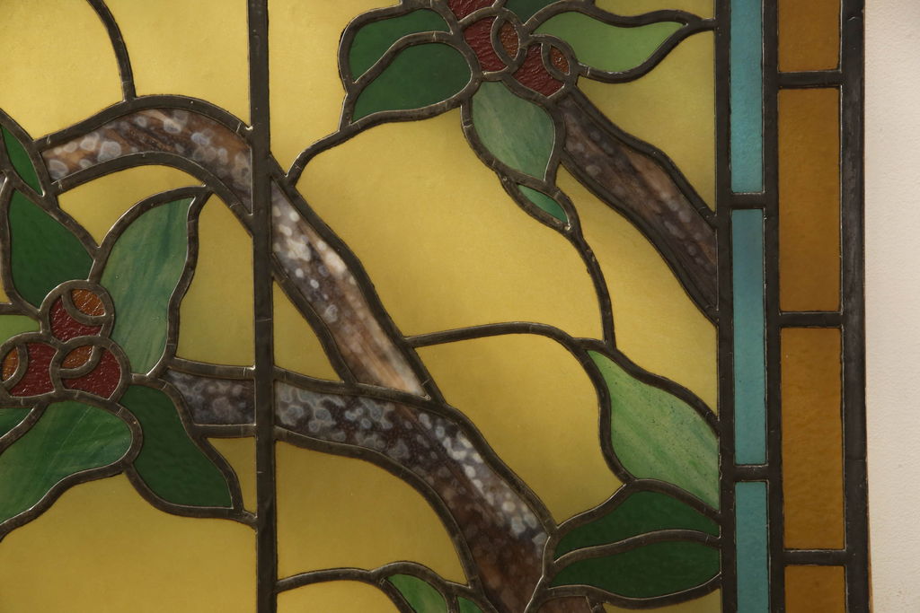 和製アンティーク　華やかな花の図柄が存在感を放つステンドグラス1枚(明り取り、明かり取り、窓)(R-062934)