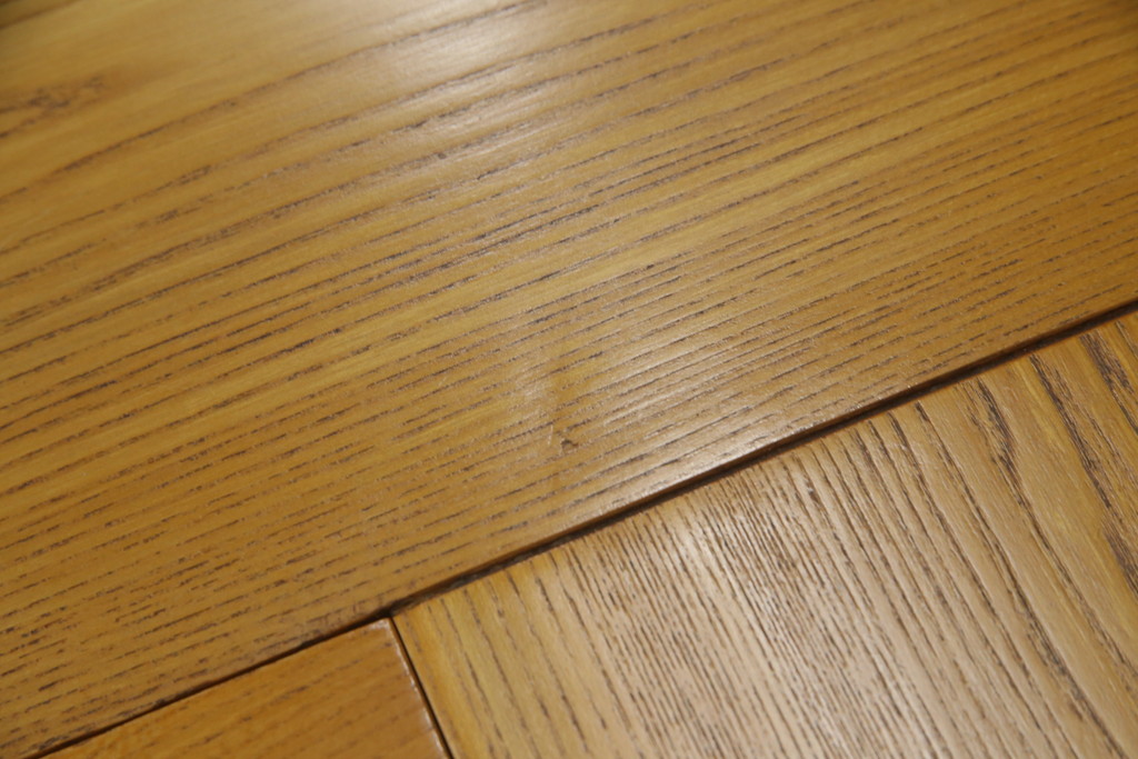中古　美品　総欅(ケヤキ)材　明るい木の色味がお部屋を華やかに彩る囲炉裏テーブル(火鉢、木製火鉢、長火鉢、座卓、ローテーブル)(R-071475)