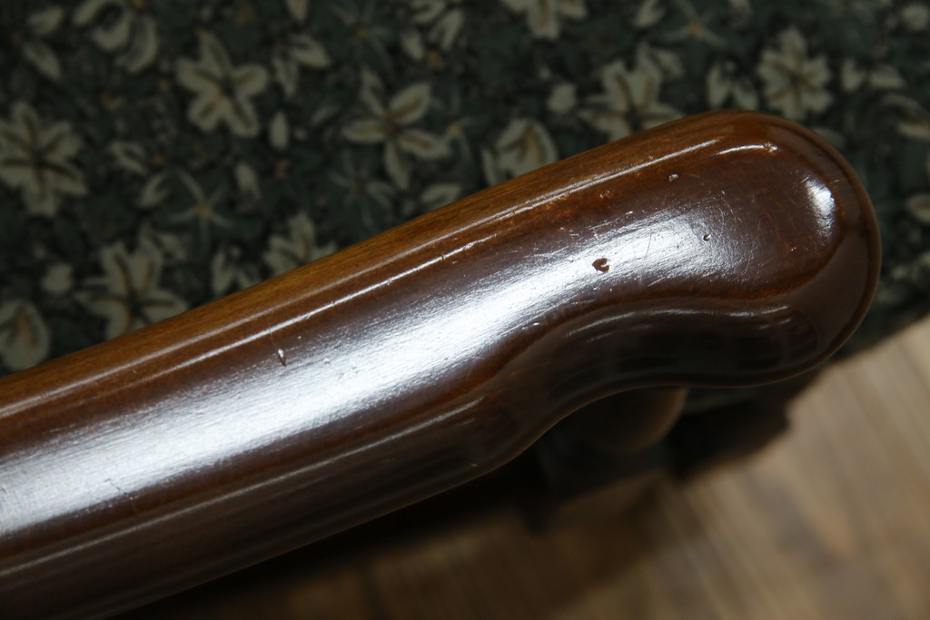 中古　美品　カリモク家具(karimoku)　ゆったりと座れるキャスター付きダイニングアームチェア4脚セット(ダイニングチェア、ラウンジチェア、イス、椅子)(定価4脚で約32万円)(R-077637)