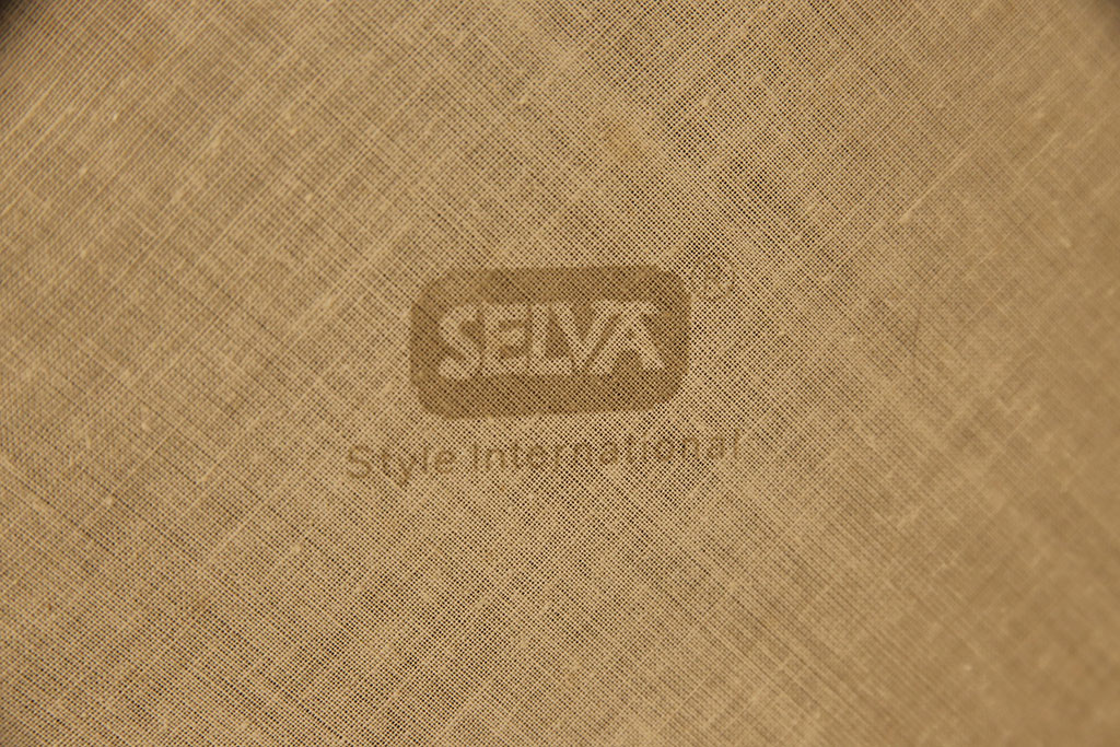 イタリアビンテージ　絶版品　イタリア高級家具　SELVA(セルバ)社製　オリエンタルな雰囲気が魅力の希少なラウンジアームチェア(椅子、ヴィンテージ)(R-053381)