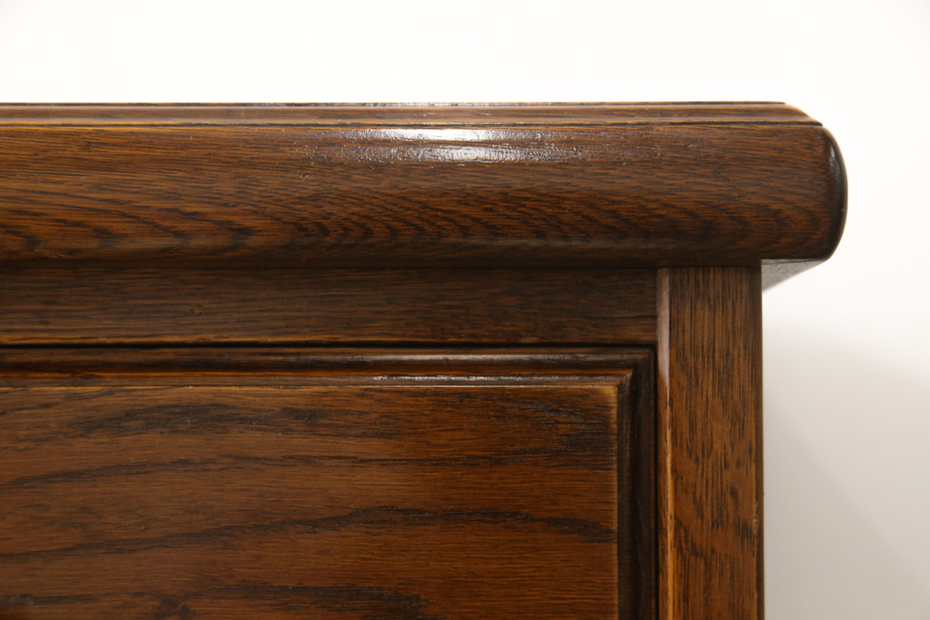 中古美品　カントリーハウス　秋山木工　シンプルな中にもつくりの良さが伺えるサイドボード(キャビネット、引き出し、リビングボード)(R-052368)