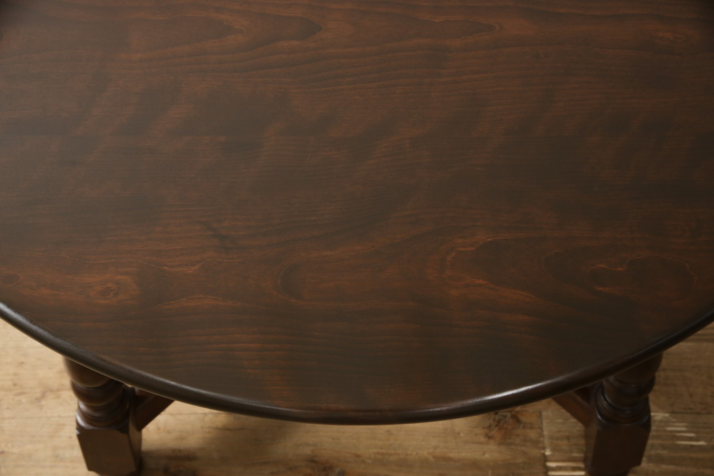 中古　松本民芸家具　クラシカルな雰囲気が漂うE型ラウンドテーブル(定価約26万円)(丸テーブル、ダイニングテーブル、2人掛け)(R-058526)
