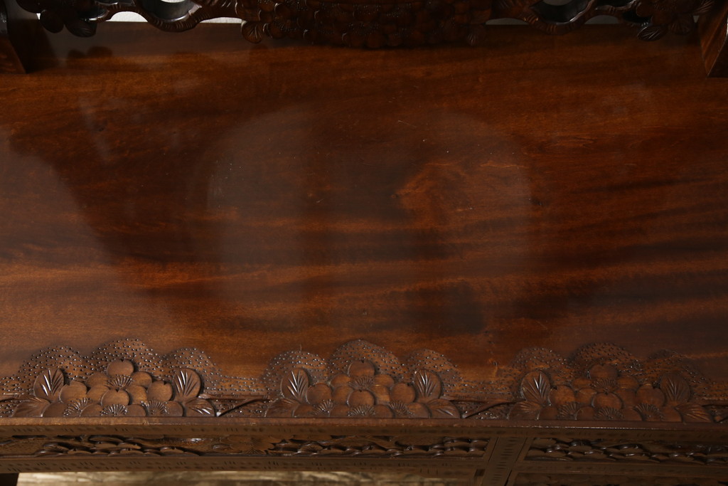 中古　美品　軽井沢彫り　お見事!!桜の彫りの意匠が散りばめられた鏡台(ドレッサー、サイドボード)(R-054217)