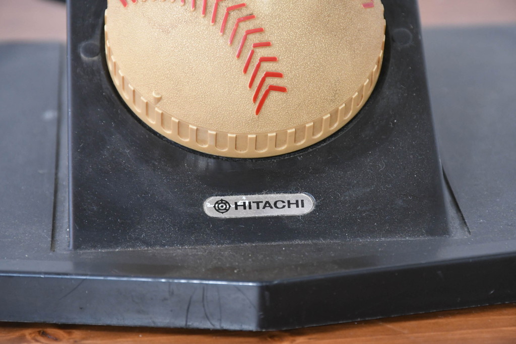 和製ビンテージ　HITACHI (日立)　非売品　限定ライト　記念ノベルティ　記念品　読売ジャイアンツ　ユニークなデザインでインテリアに遊び心をプラスするテーブルランプ(テーブルスタンド、テーブル照明、テーブルライト、デスクライト、デスクスタンド、卓上照明、ヴィンテージ)(R-083865)
