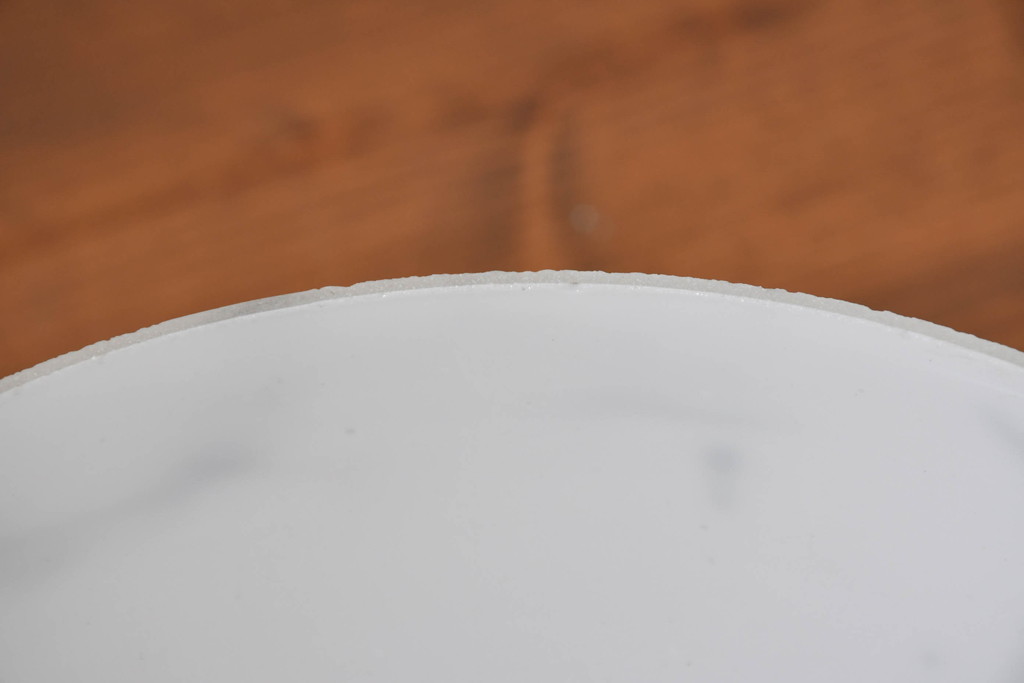 和製アンティーク　和の美を纏う優雅な乳白色ランプシェード(照明カバー、吊り下げ照明、ペンダントライト、天井照明、電笠)(R-083851)