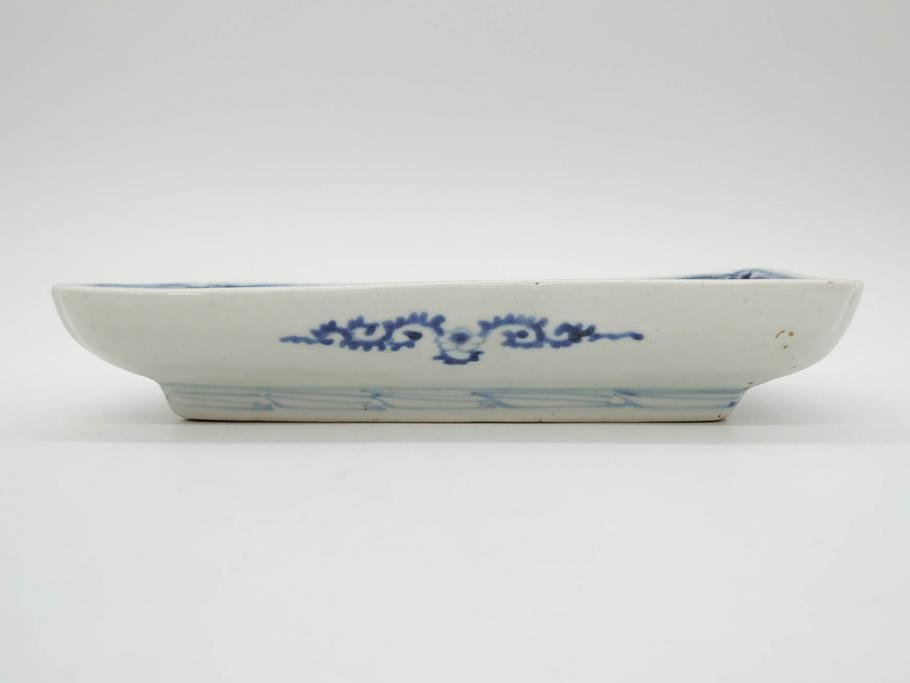 江戸期　古伊万里　染付　冨貴長春　約21cm　7寸　牡丹蛸唐草文　細やかで力強く描かれた文様が魅力的な長皿(七寸、和食器、和皿)(R-077133)