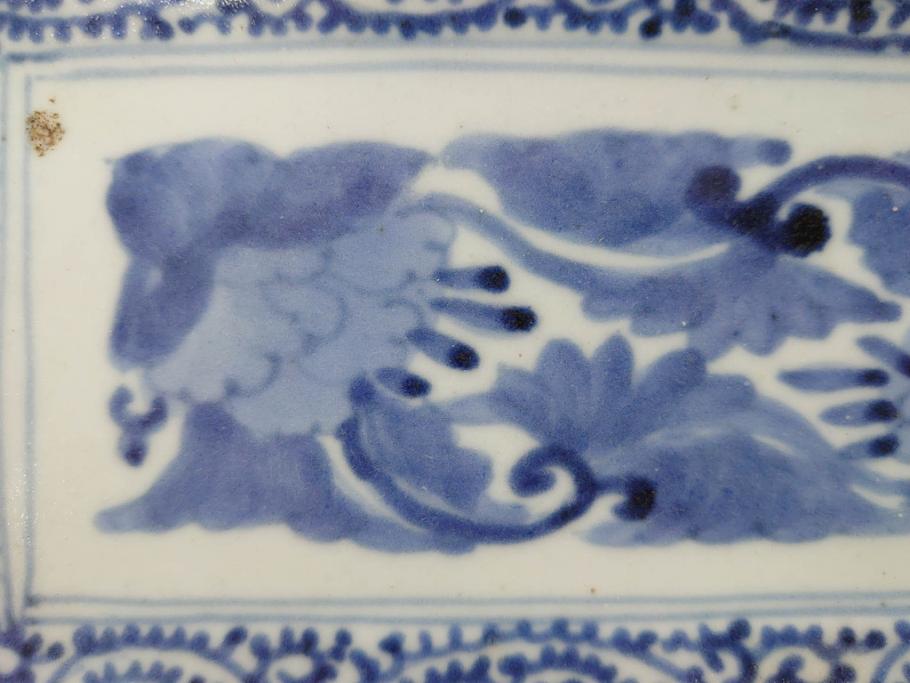 江戸期　古伊万里　染付　富貴長春　約21.5cm　7.1寸　牡丹蛸唐草文　細やかで力強く描かれた文様が魅力的な長皿(七寸一分、和食器、和皿)(R-077134)