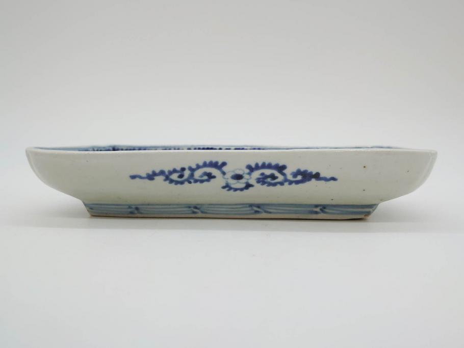 江戸期　古伊万里　染付　富貴長春　約21.5cm　7.1寸　牡丹蛸唐草文　細やかで力強く描かれた文様が魅力的な長皿(七寸一分、和食器、和皿)(R-077134)
