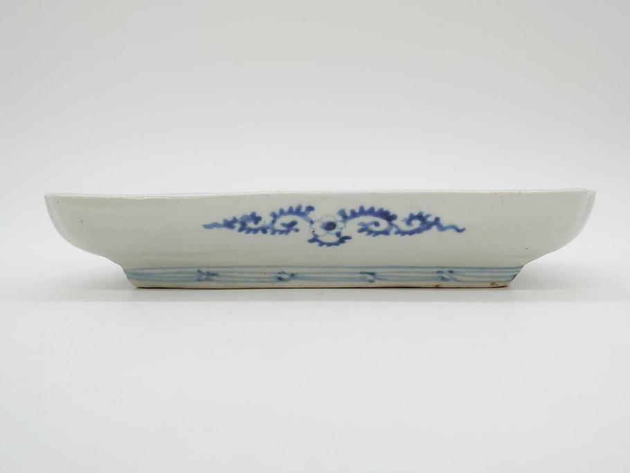 江戸期　古伊万里　染付　富貴長春　約21.5cm　7.1寸　牡丹蛸唐草文　細やかで力強く描かれた文様が魅力的な長皿(七寸一分、和食器、和皿)(R-077134)