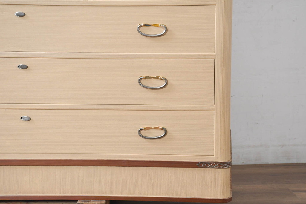 中古　美品　衣装盆付き　桑材のアクセントが美しい気品漂う桐箪笥(桐たんす、衣装箪笥、収納箪笥、着物箪笥、引き出し、和タンス、チェスト、バラ売り可能)(定価約170万円)(R-082619)